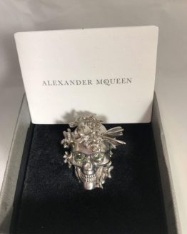Кольцо с черепом Alexander McQueen